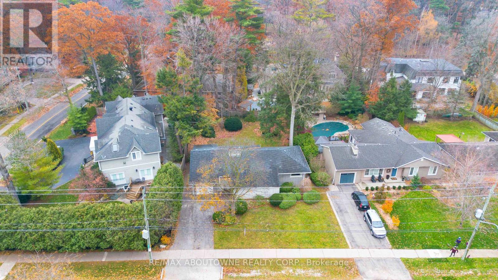 1410 Devon Road, Oakville, Ontario  L6J 2M1 - Photo 18 - W12581648