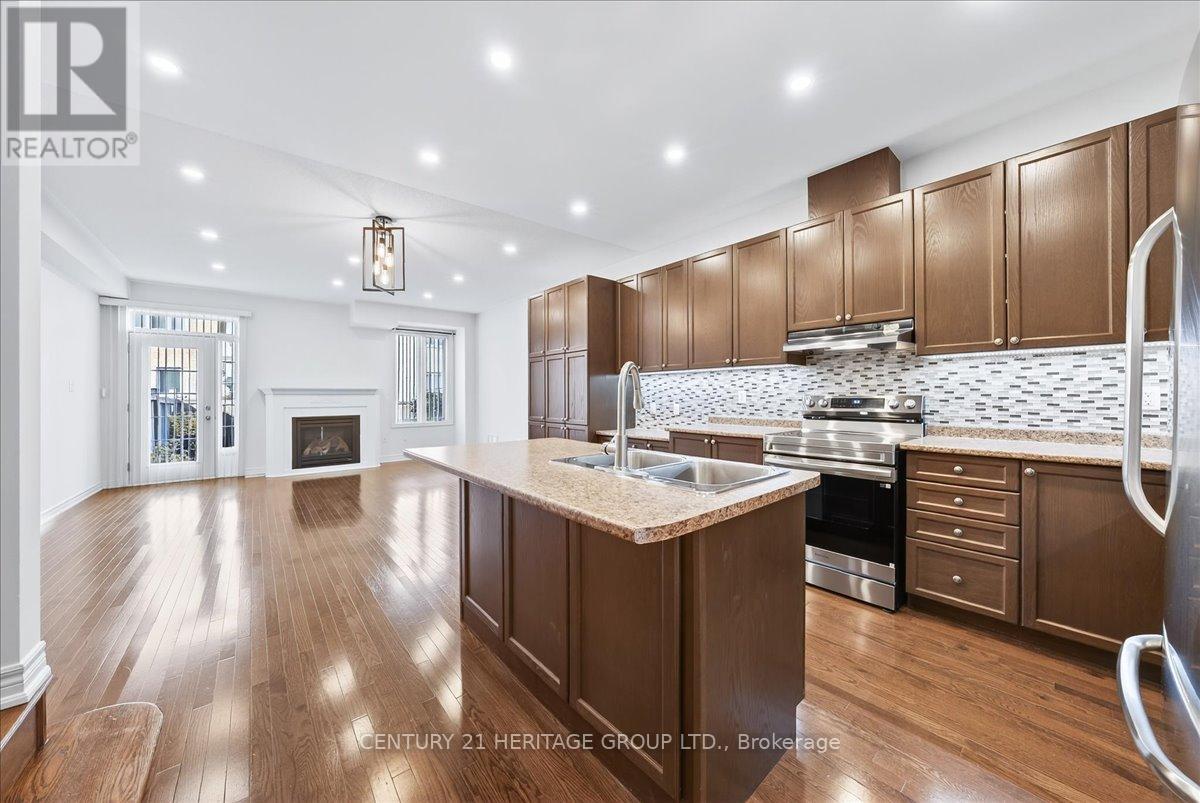 13 Mclaughlin Avenue, Milton, Ontario  L9T 8K2 - Photo 10 - W12581650