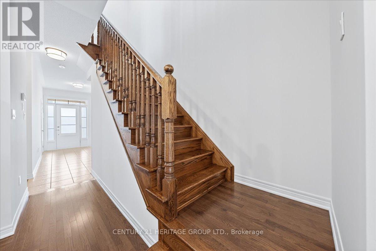 13 Mclaughlin Avenue, Milton, Ontario  L9T 8K2 - Photo 17 - W12581650