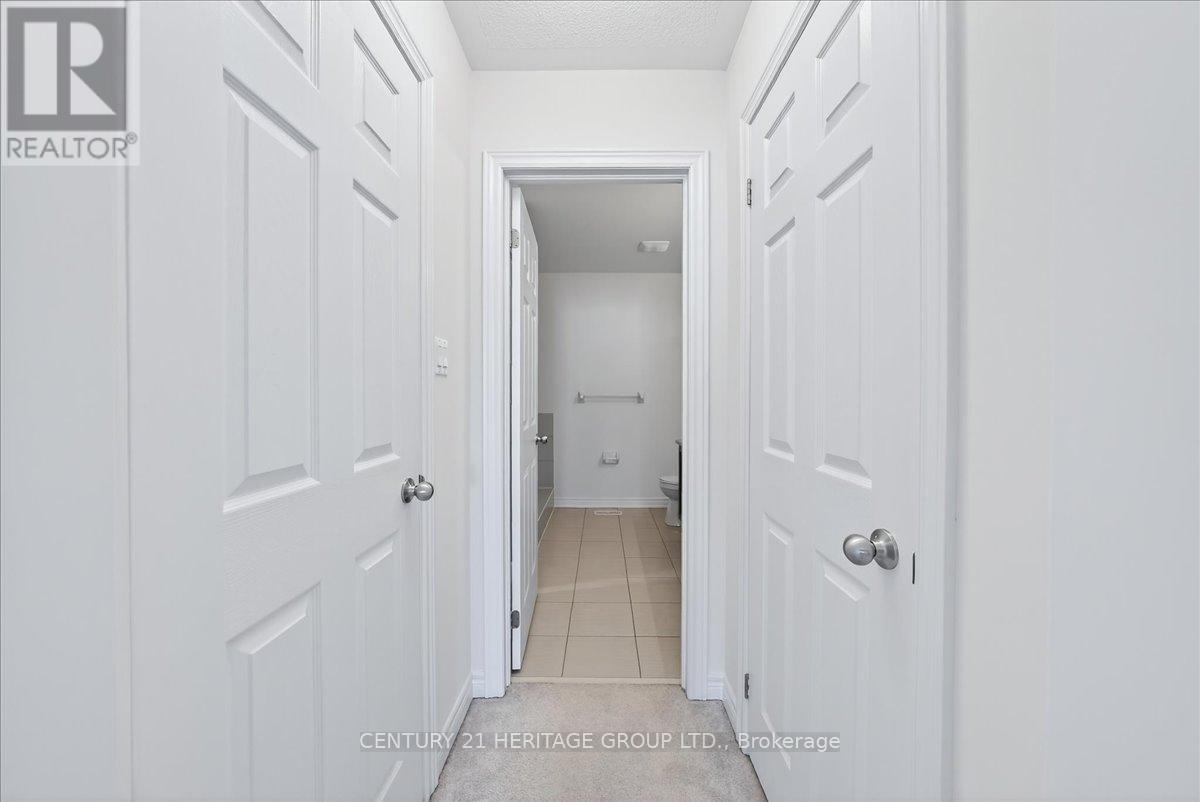 13 Mclaughlin Avenue, Milton, Ontario  L9T 8K2 - Photo 24 - W12581650