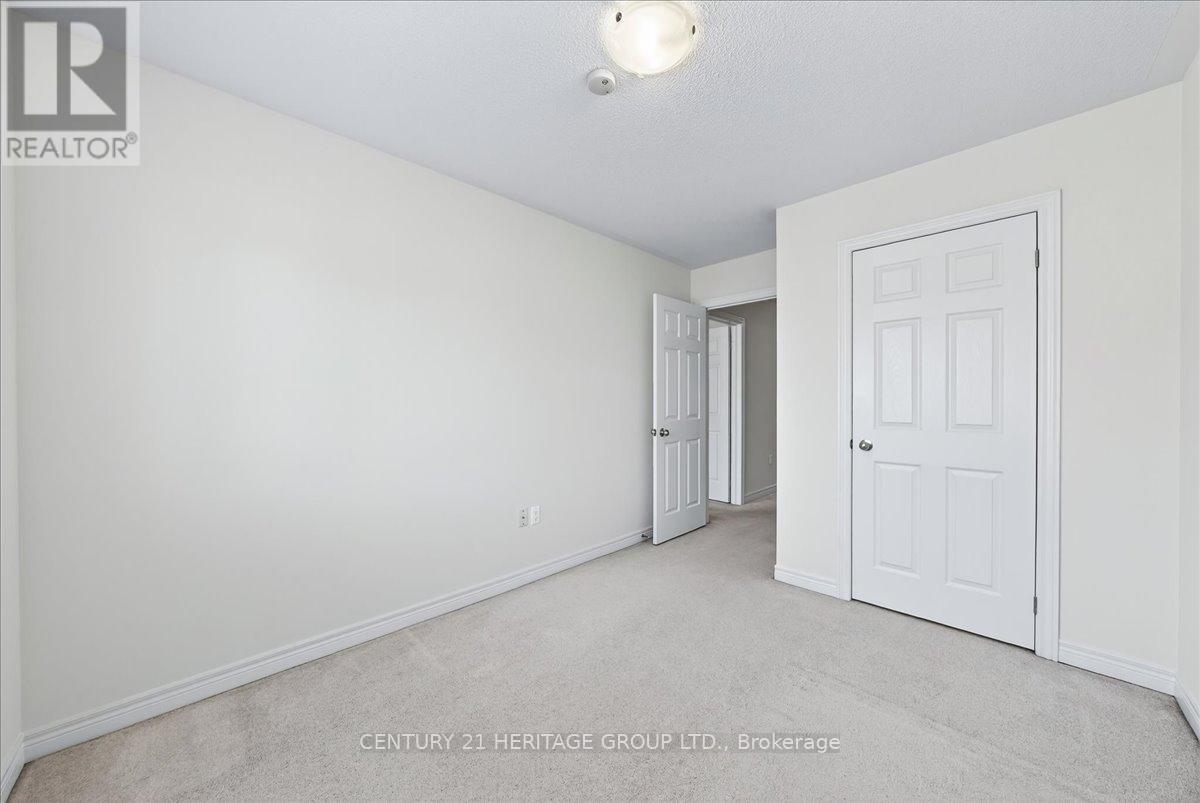 13 Mclaughlin Avenue, Milton, Ontario  L9T 8K2 - Photo 28 - W12581650