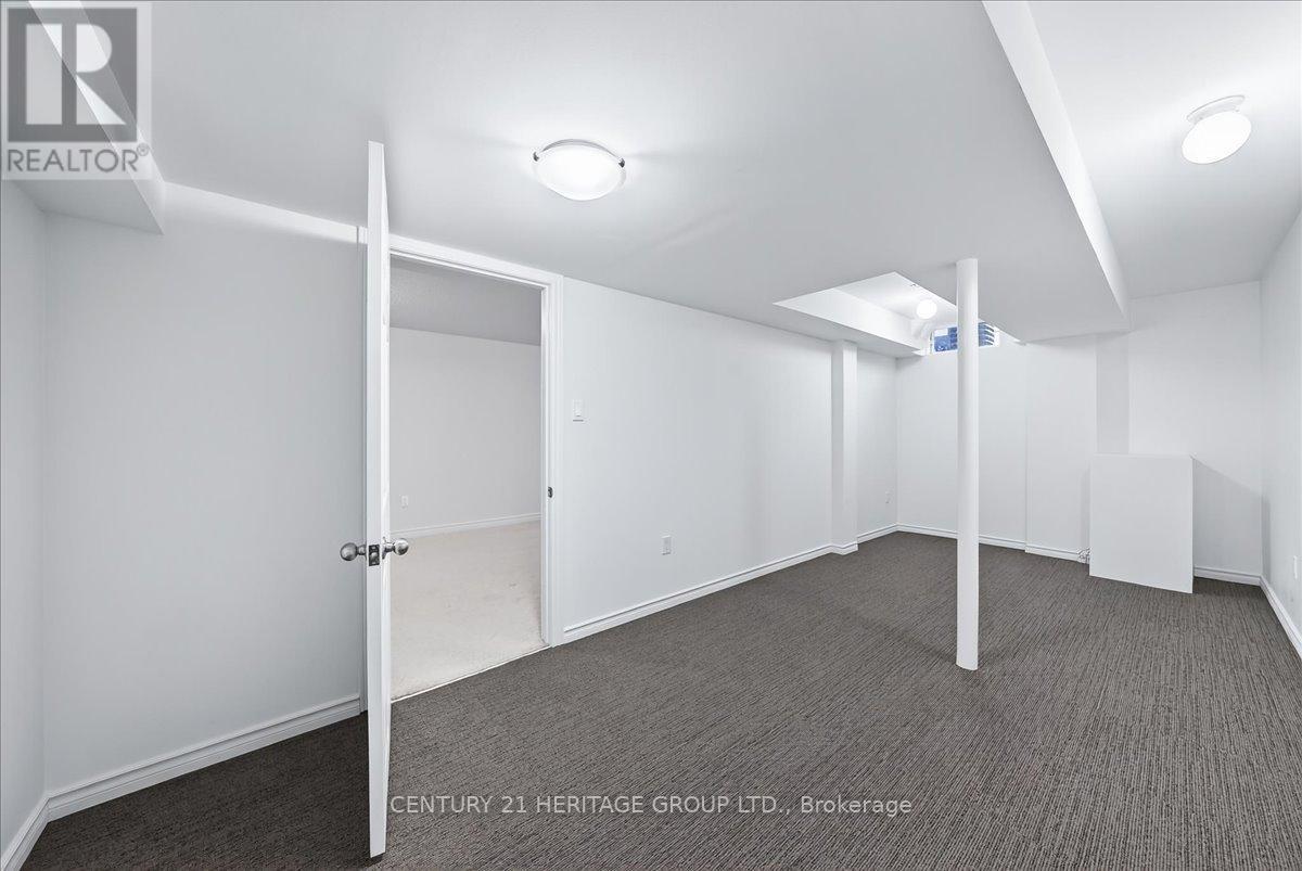 13 Mclaughlin Avenue, Milton, Ontario  L9T 8K2 - Photo 38 - W12581650