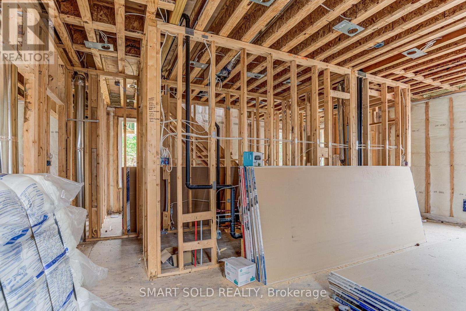 4 Forty Third Street, Toronto, Ontario  M8W 3P6 - Photo 10 - W12581658