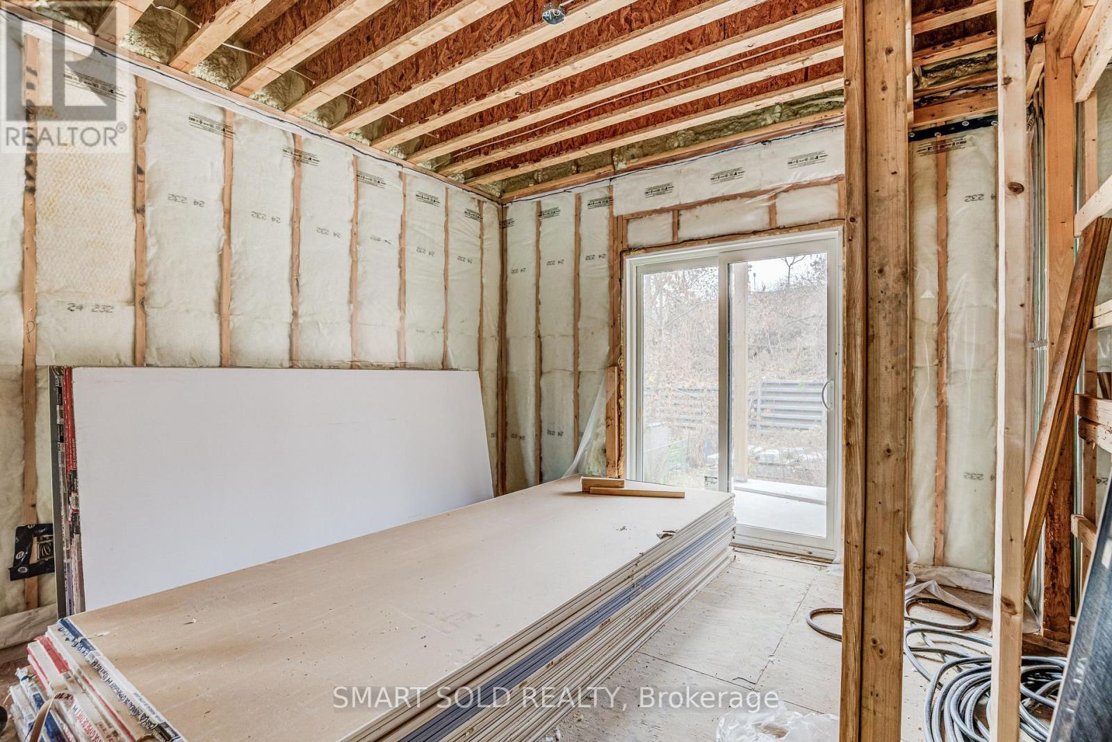 4 Forty Third Street, Toronto, Ontario  M8W 3P6 - Photo 12 - W12581658