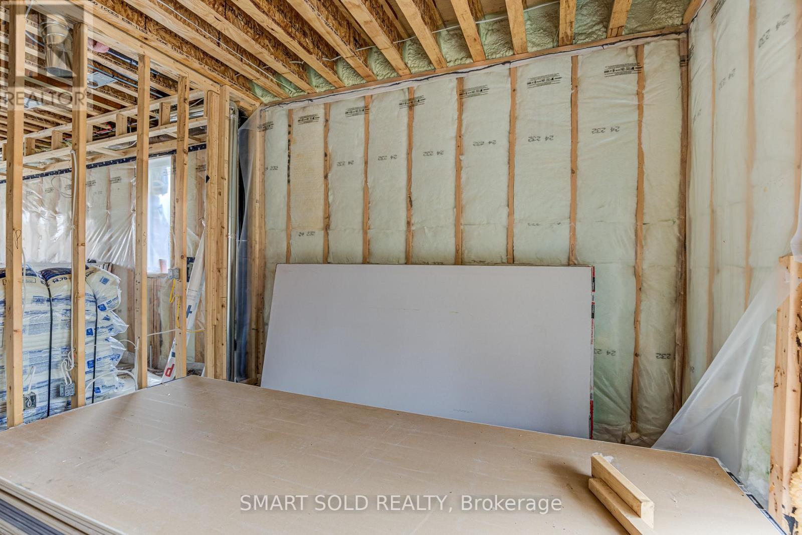 4 Forty Third Street, Toronto, Ontario  M8W 3P6 - Photo 14 - W12581658