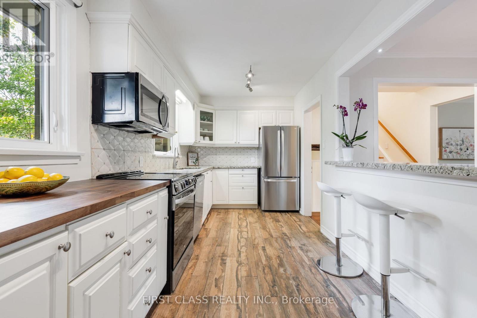 Main - 1920 Truscott Drive, Mississauga, Ontario  L5J 2A2 - Photo 18 - W12581666