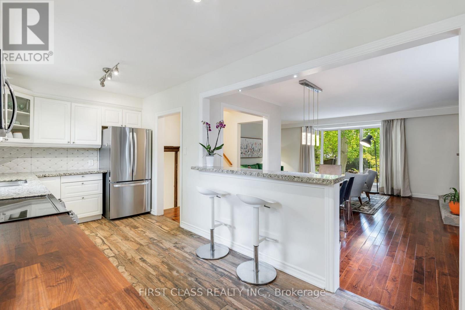 Main - 1920 Truscott Drive, Mississauga, Ontario  L5J 2A2 - Photo 19 - W12581666