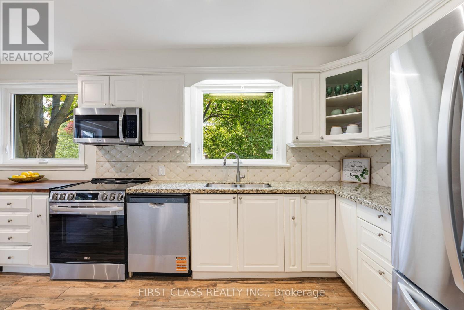 Main - 1920 Truscott Drive, Mississauga, Ontario  L5J 2A2 - Photo 21 - W12581666