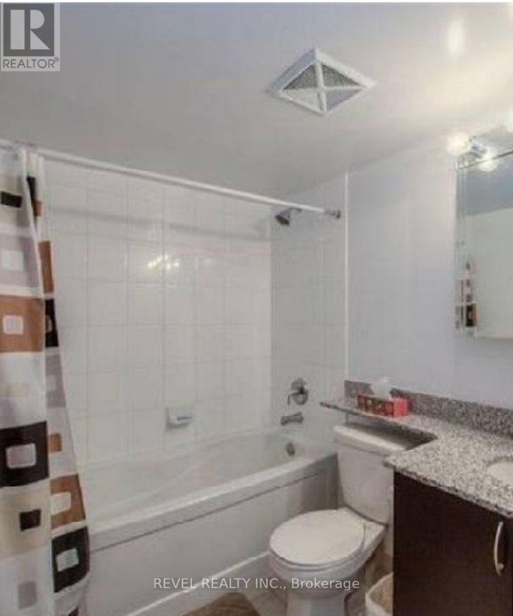 1601 - 4900 Glen Erin Drive, Mississauga, Ontario  L5M 7S2 - Photo 3 - W12581670