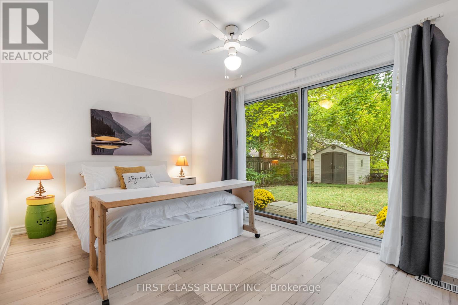 Lower - 1920 Truscott Drive, Mississauga, Ontario  L5J 2A2 - Photo 13 - W12581676