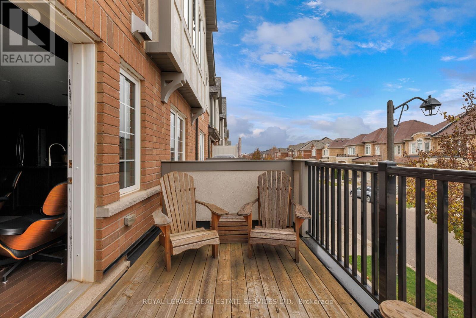 220 Sarah Cline Drive, Oakville, Ontario  L6M 0V3 - Photo 12 - W12581680