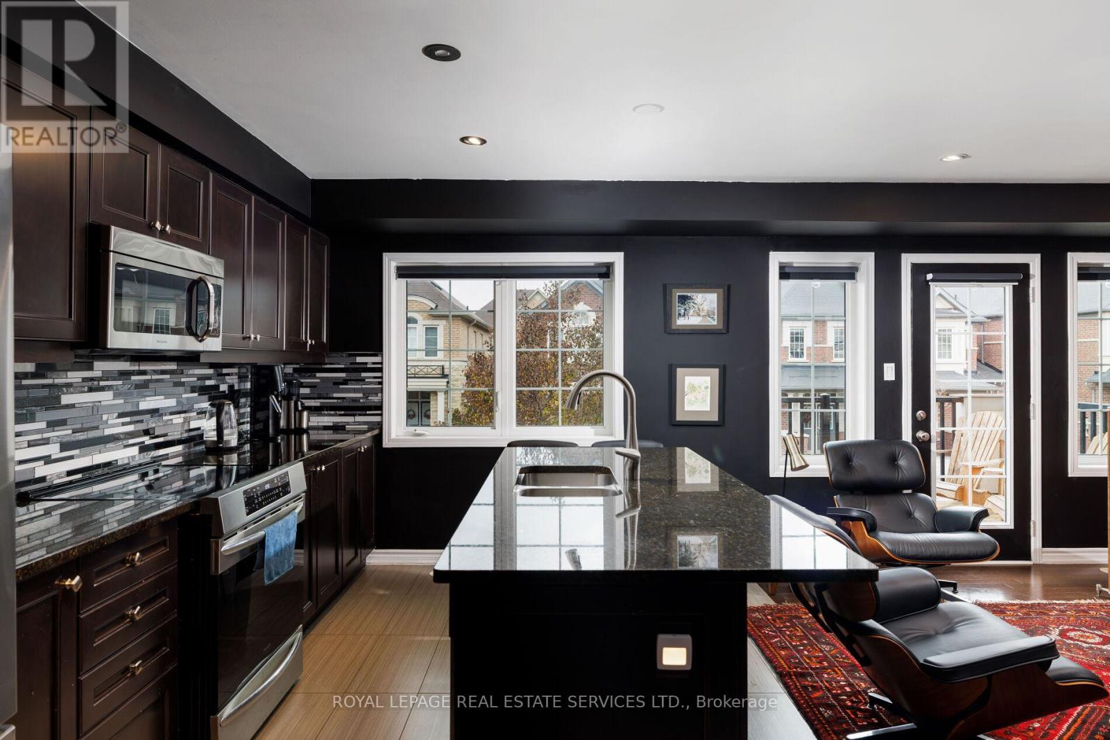 220 Sarah Cline Drive, Oakville, Ontario  L6M 0V3 - Photo 17 - W12581680