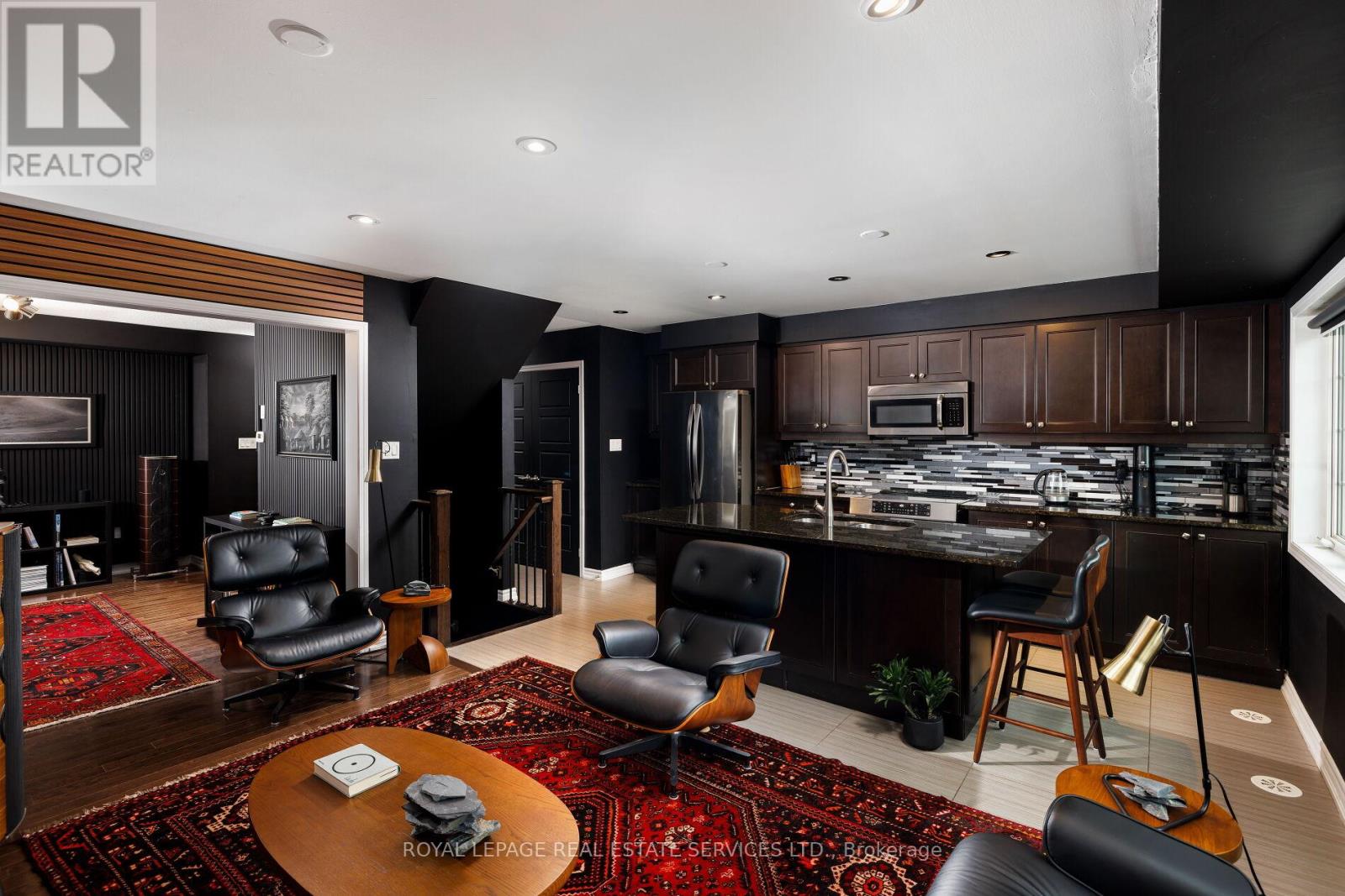 220 Sarah Cline Drive, Oakville, Ontario  L6M 0V3 - Photo 18 - W12581680