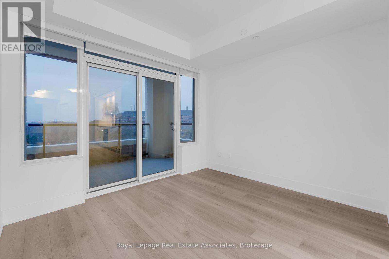 259 The Kingsway, Toronto, Ontario  M9A 0G2 - Photo 10 - W12581690