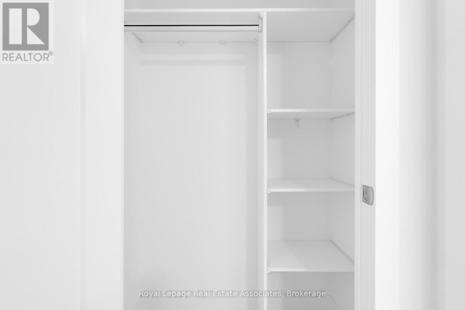 259 The Kingsway, Toronto, Ontario  M9A 0G2 - Photo 18 - W12581690