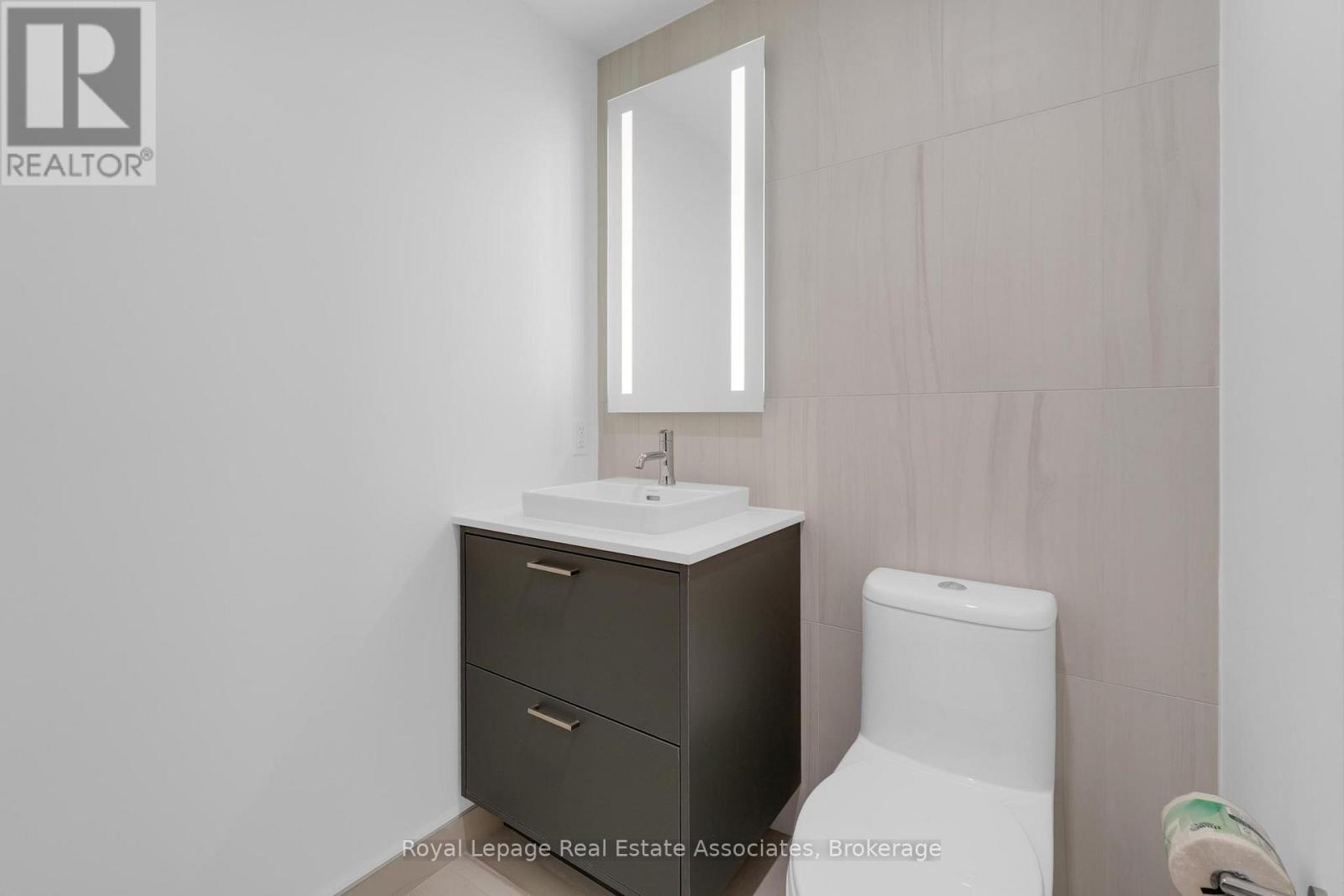 259 The Kingsway, Toronto, Ontario  M9A 0G2 - Photo 21 - W12581690