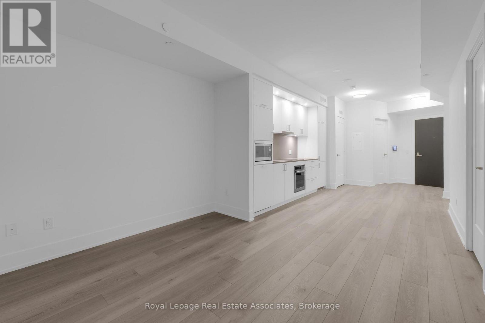 259 The Kingsway, Toronto, Ontario  M9A 0G2 - Photo 9 - W12581690