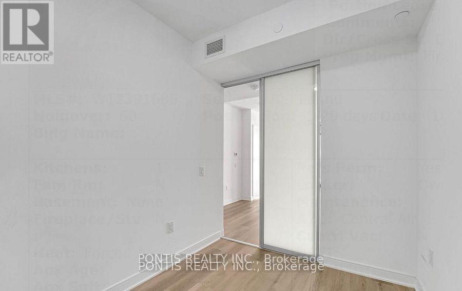 818 - 86 Dundas Street, Mississauga, Ontario  L5A 0B1 - Photo 13 - W12581706