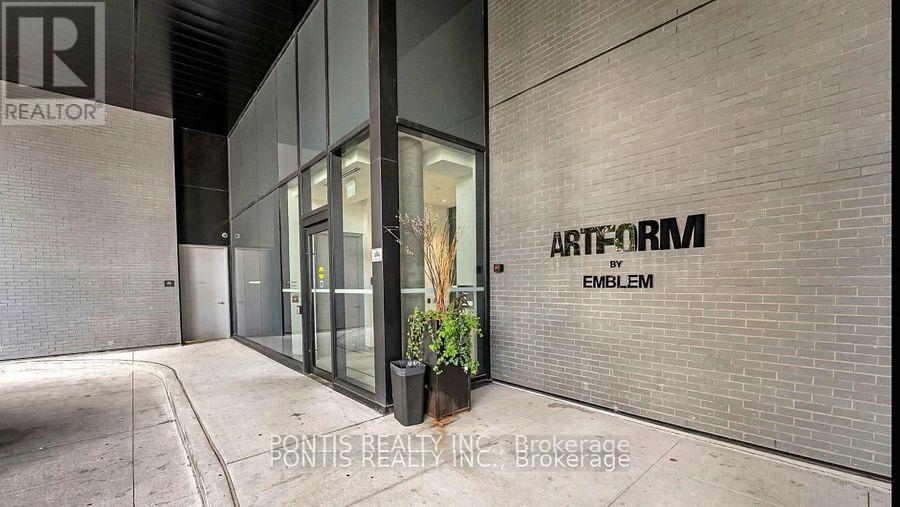 818 - 86 Dundas Street, Mississauga, Ontario  L5A 0B1 - Photo 3 - W12581706