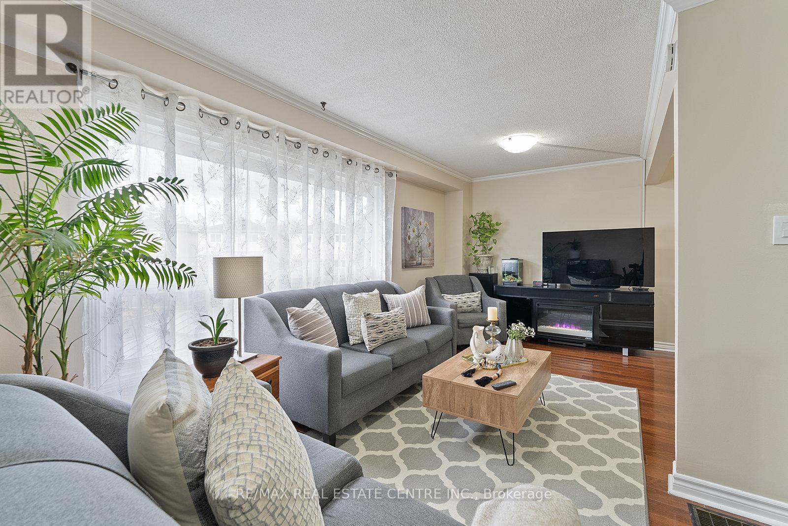 20 ASHTON CRESCENT, Brampton, Ontario