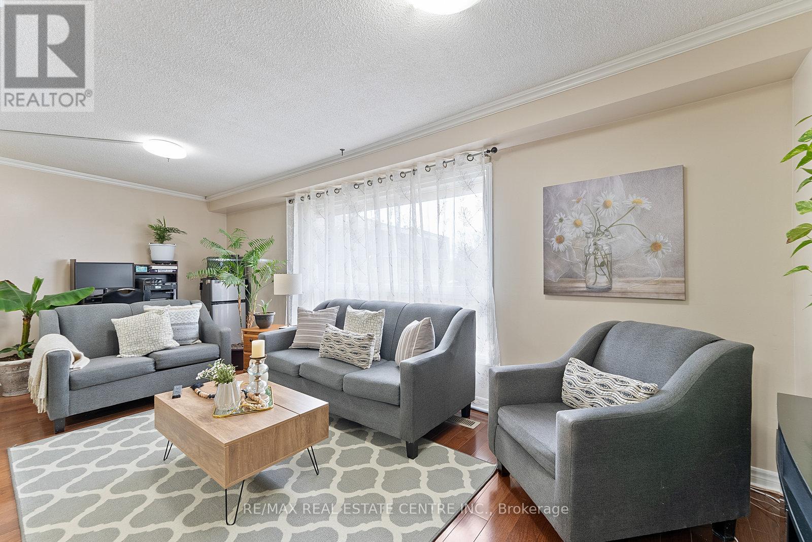 20 Ashton Crescent, Brampton, Ontario  L6S 3J9 - Photo 10 - W12581720