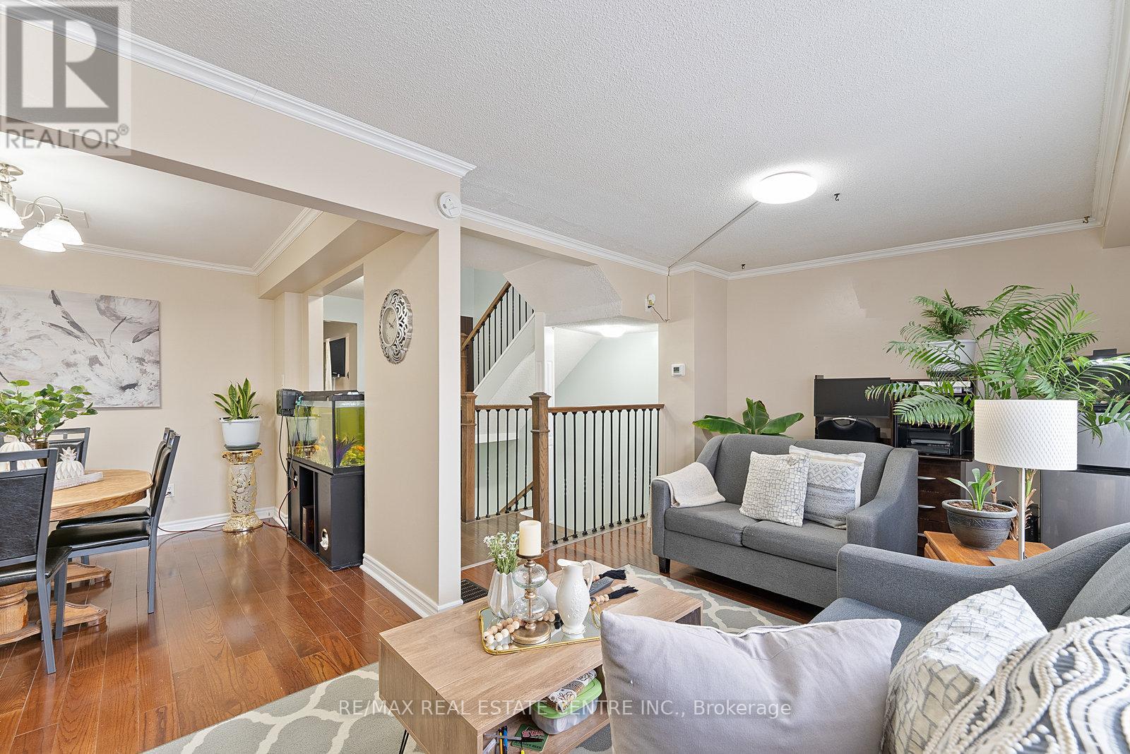 20 Ashton Crescent, Brampton, Ontario  L6S 3J9 - Photo 12 - W12581720