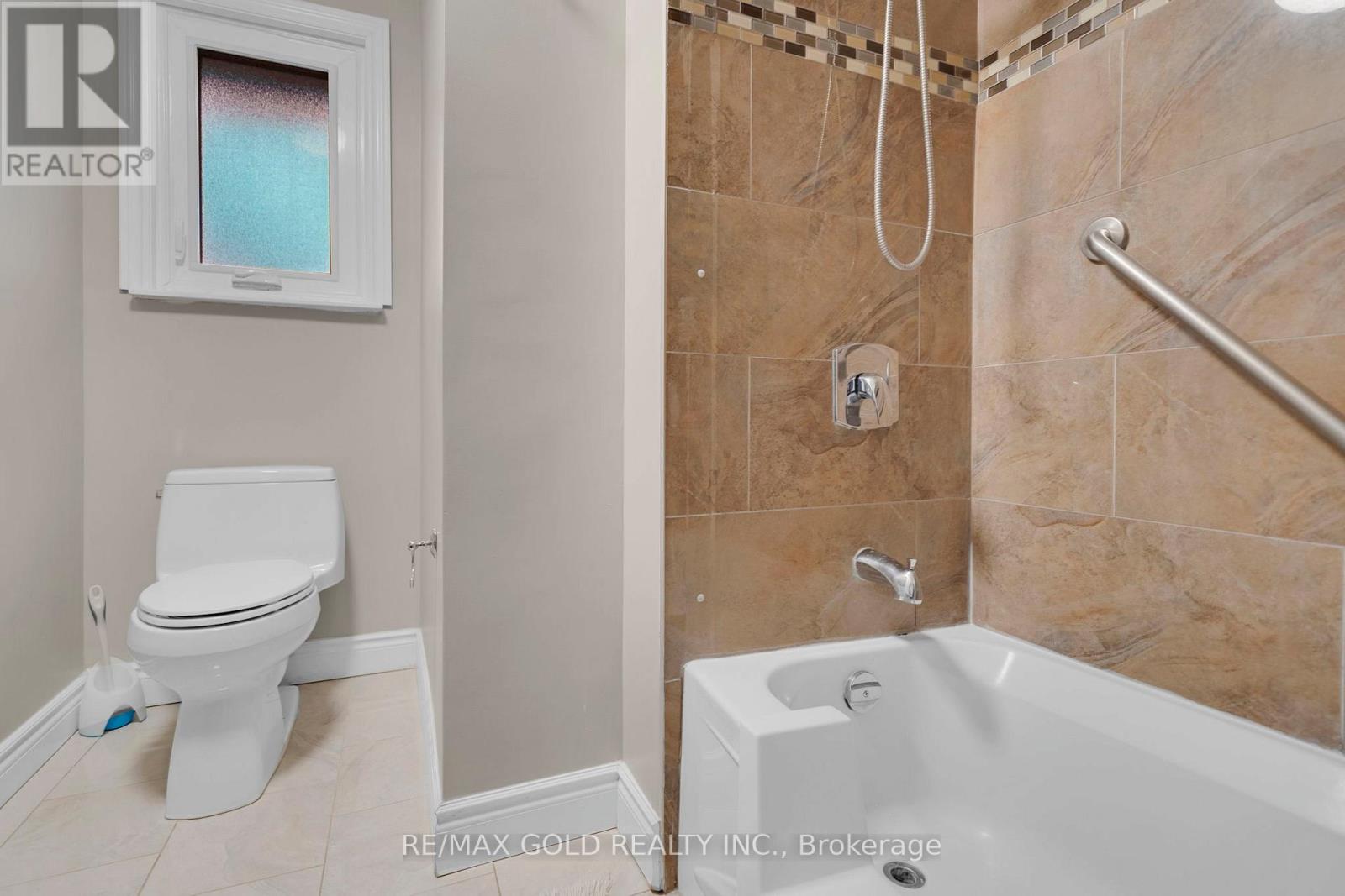 10 Eringate Road, Brampton, Ontario  L6T 3H5 - Photo 13 - W12581722