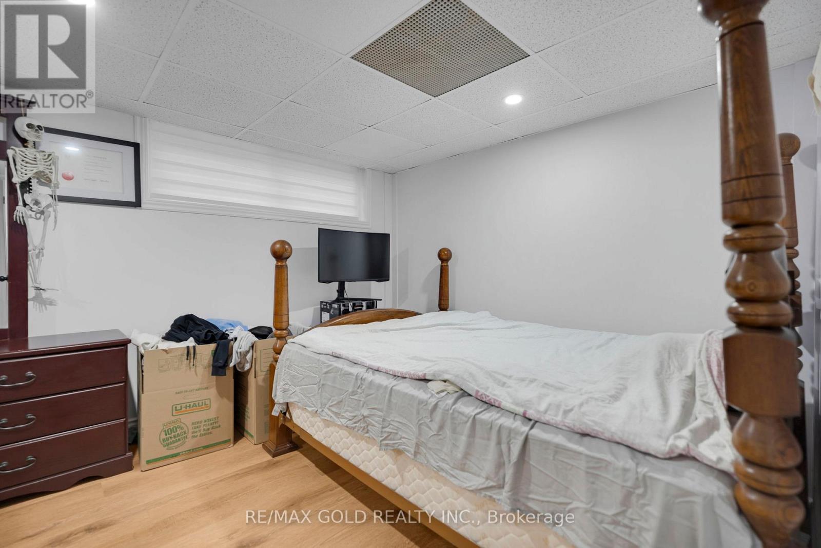 10 Eringate Road, Brampton, Ontario  L6T 3H5 - Photo 32 - W12581722