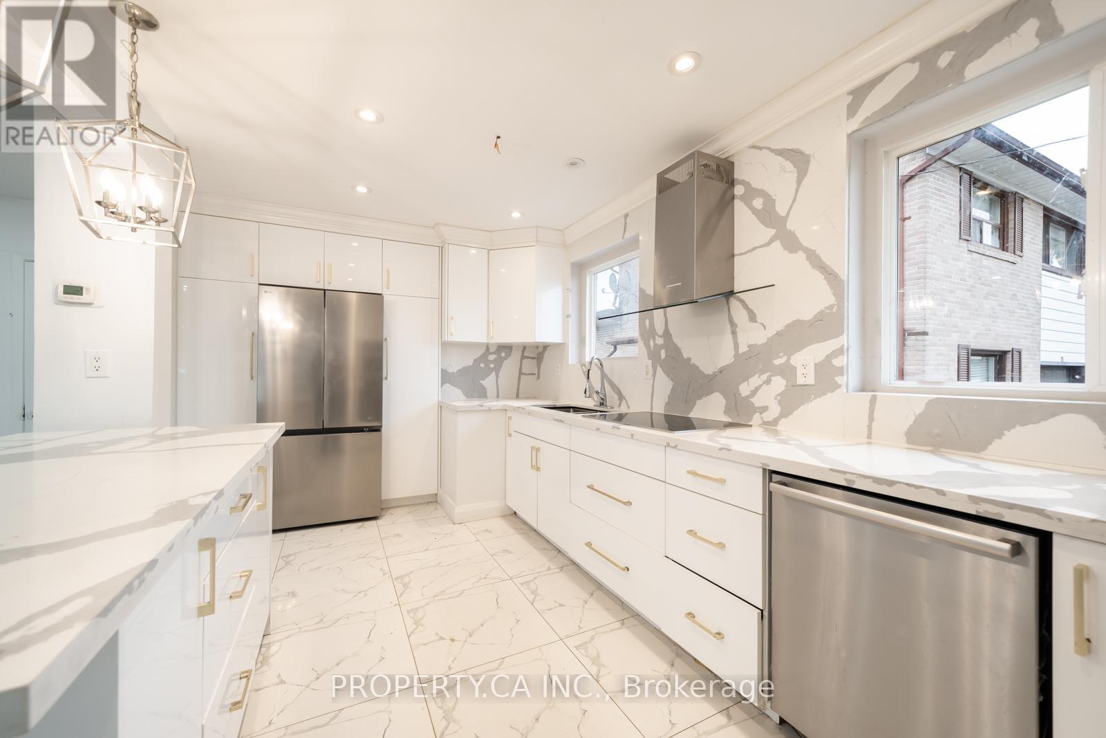 76 Ruthmar Crescent, Toronto, Ontario  M3N 2C5 - Photo 7 - W12581754