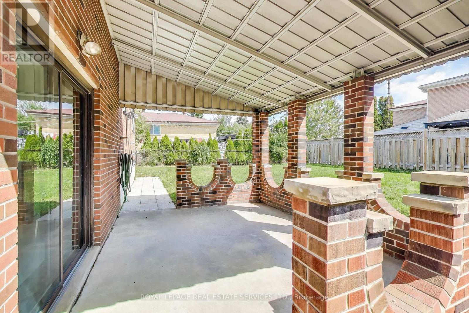 251 Driftwood Avenue, Toronto, Ontario  M3N 2N6 - Photo 22 - W12581772