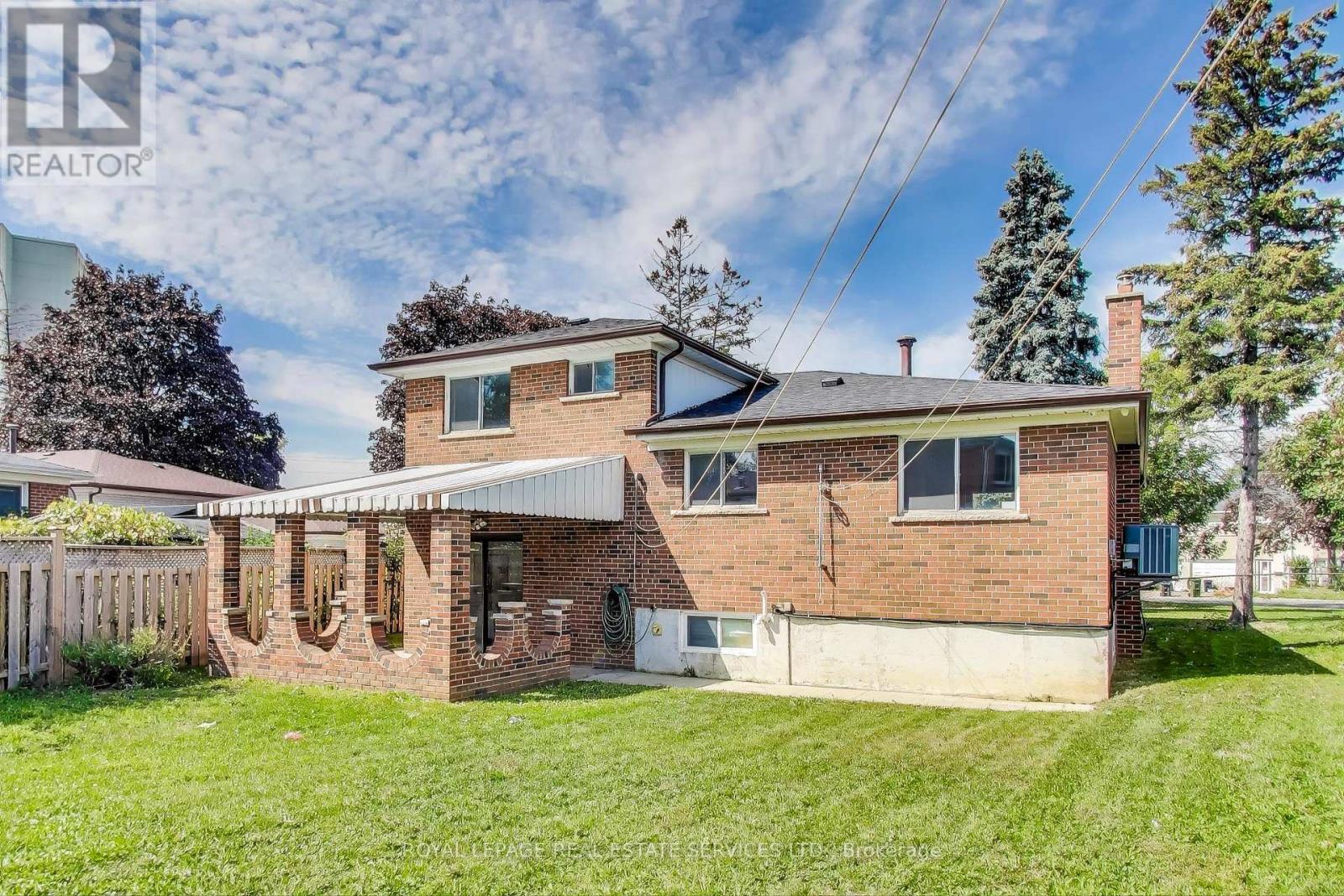 251 Driftwood Avenue, Toronto, Ontario  M3N 2N6 - Photo 24 - W12581772