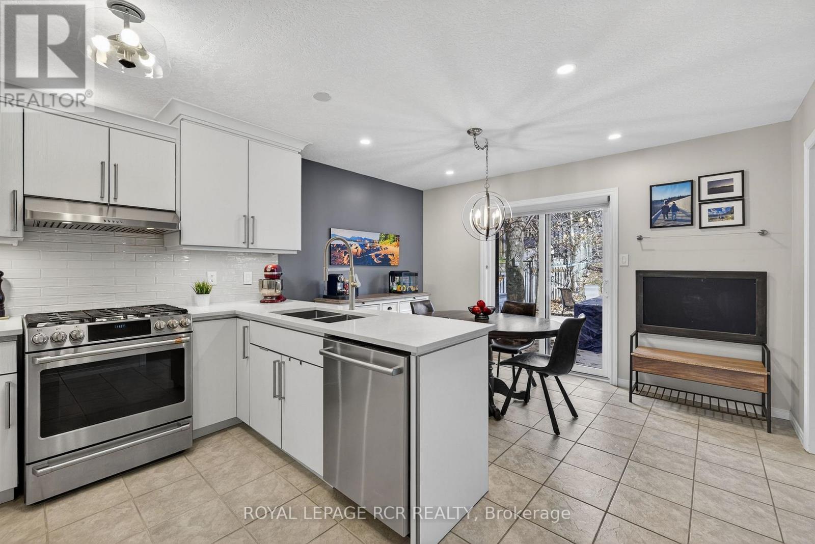 55 Abbey Road, Orangeville, Ontario  L9W 5E3 - Photo 11 - W12581786