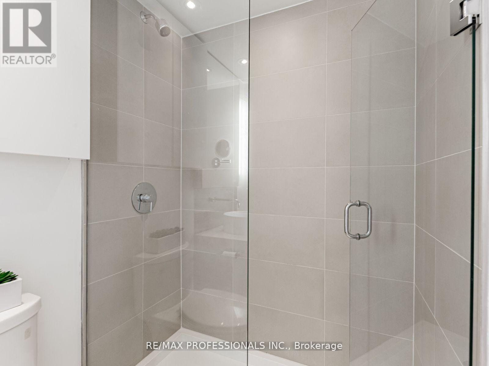 401 - 383 Sorauren Avenue, Toronto, Ontario  M6R 0A4 - Photo 28 - W12581798