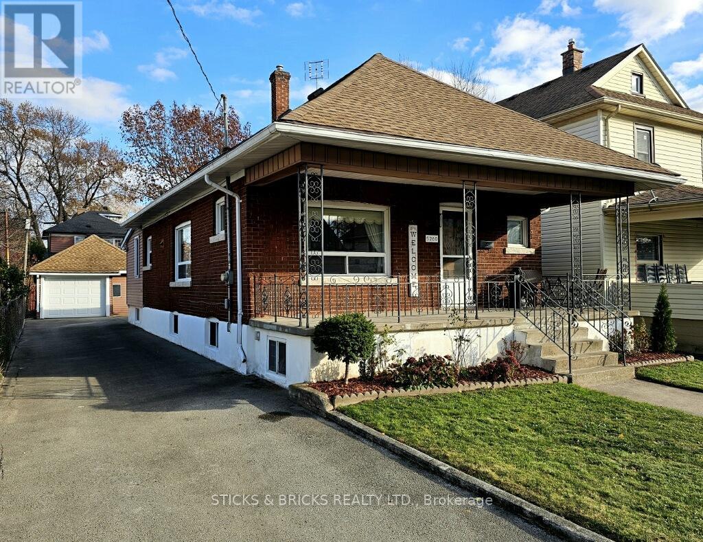 5260 STUART AVENUE, Niagara Falls, Ontario