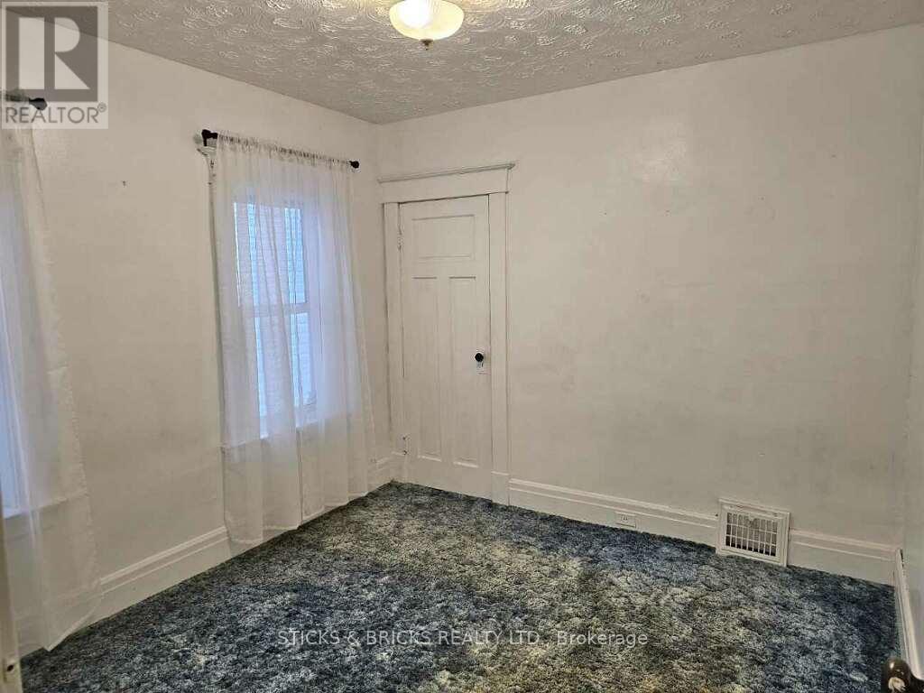 5260 Stuart Avenue, Niagara Falls, Ontario  L2E 4M8 - Photo 13 - X12581828