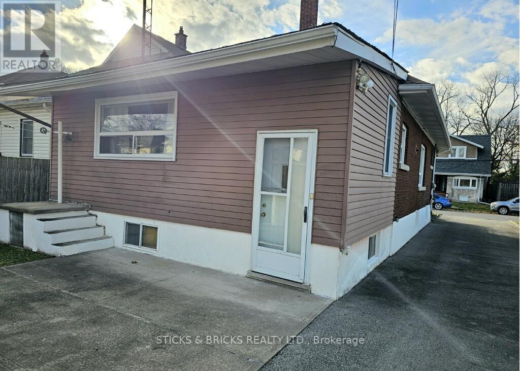 5260 Stuart Avenue, Niagara Falls, Ontario  L2E 4M8 - Photo 23 - X12581828