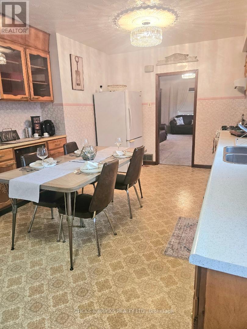 5260 Stuart Avenue, Niagara Falls, Ontario  L2E 4M8 - Photo 6 - X12581828