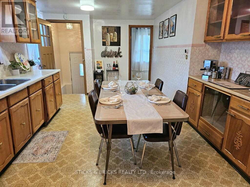 5260 Stuart Avenue, Niagara Falls, Ontario  L2E 4M8 - Photo 7 - X12581828