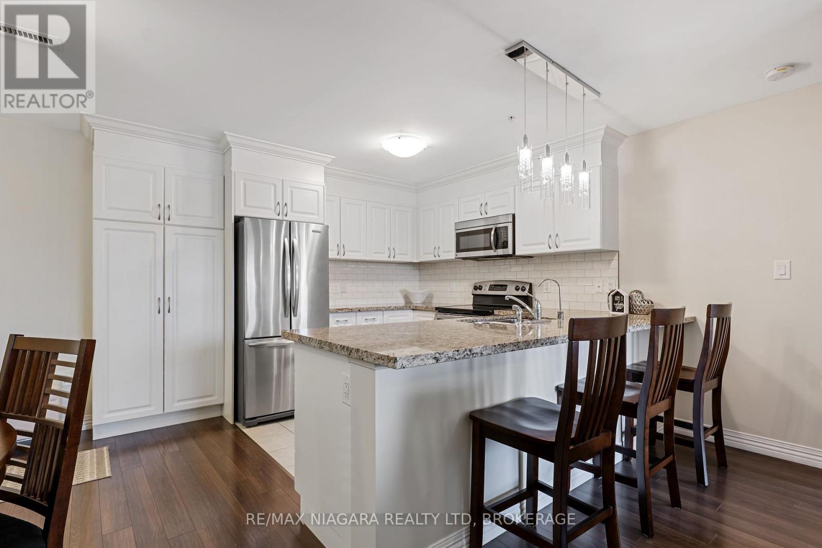 202 - 141 Vansickle Road, St. Catharines, Ontario  L2S 0E5 - Photo 10 - X12581850