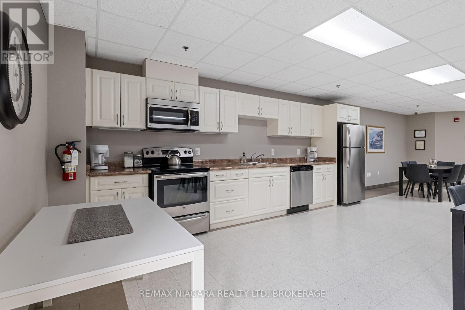 202 - 141 Vansickle Road, St. Catharines, Ontario  L2S 0E5 - Photo 26 - X12581850