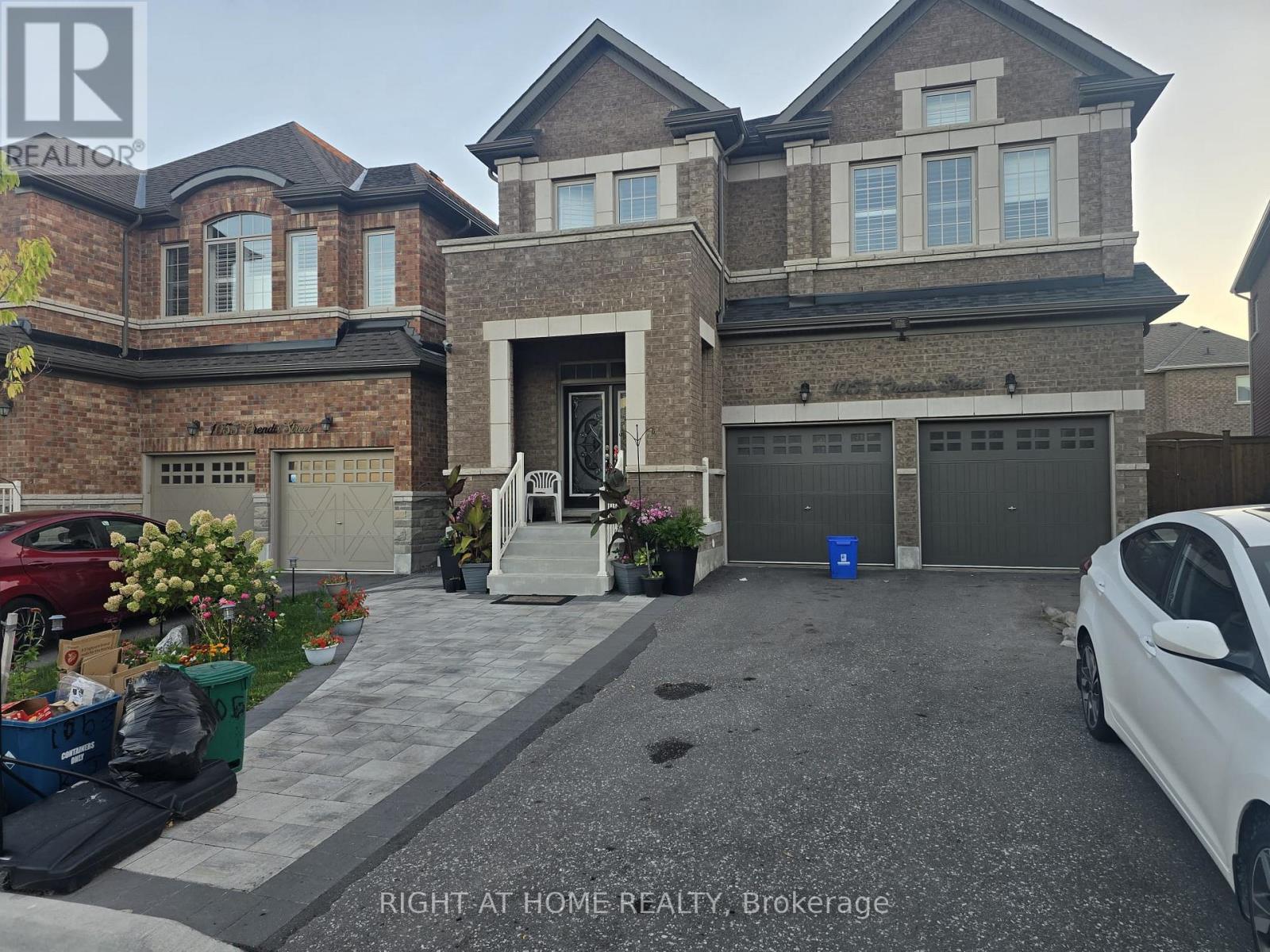 1053 ORENDA STREET, Pickering, Ontario