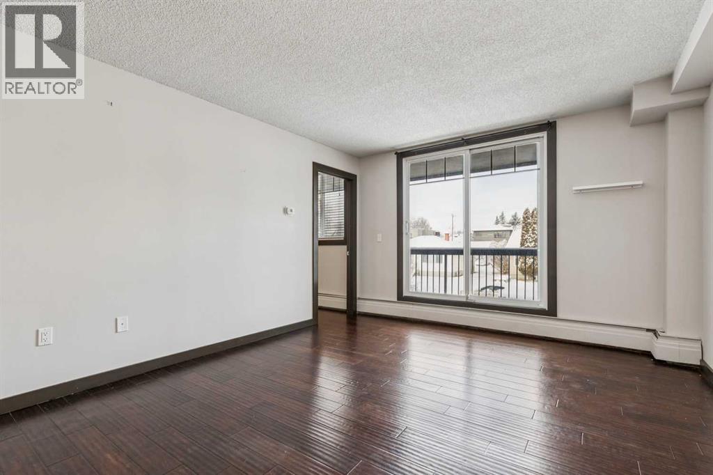 210, 1301 17 Avenue Nw, Calgary, Alberta  T2M 0R2 - Photo 9 - A2272691