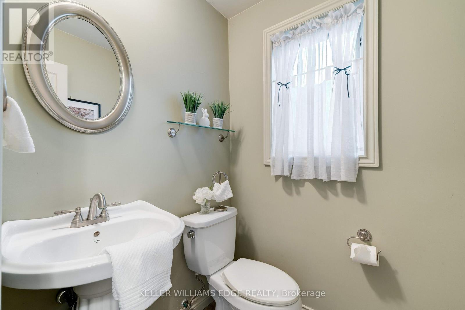 55 Kirby Avenue, Hamilton, Ontario  L9H 6H6 - Photo 19 - X12581562