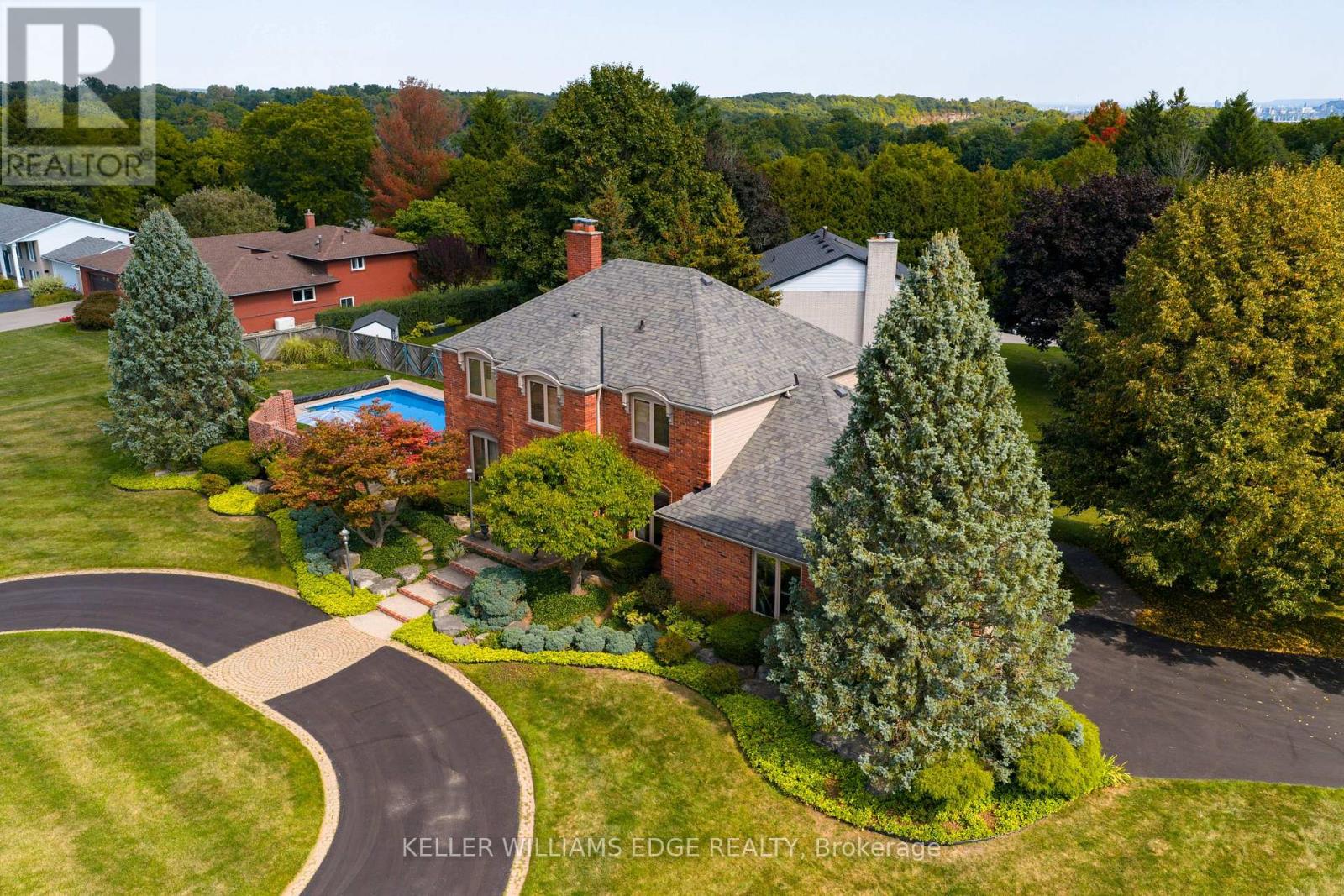 55 Kirby Avenue, Hamilton, Ontario  L9H 6H6 - Photo 2 - X12581562