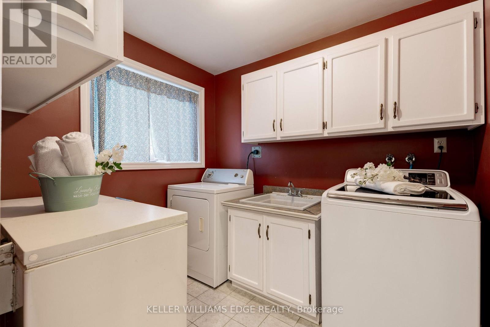 55 Kirby Avenue, Hamilton, Ontario  L9H 6H6 - Photo 20 - X12581562