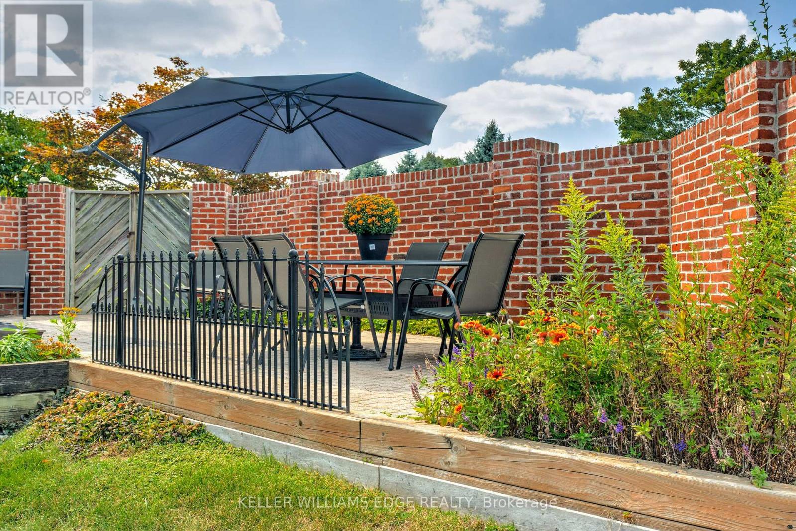 55 Kirby Avenue, Hamilton, Ontario  L9H 6H6 - Photo 39 - X12581562