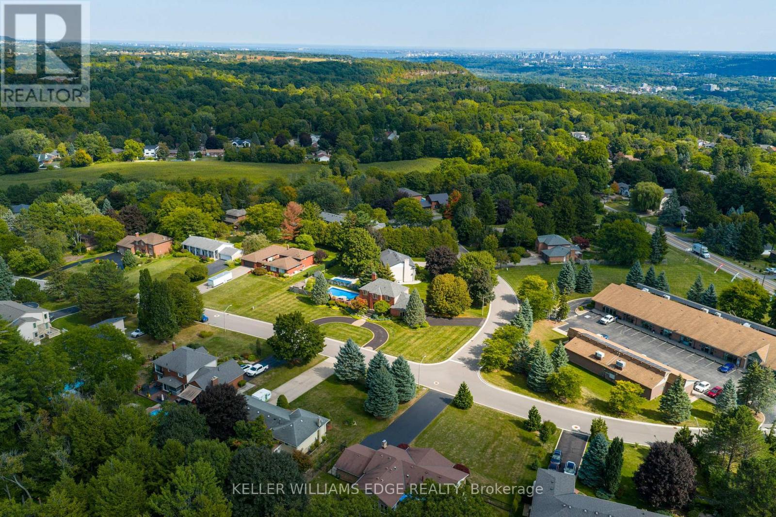 55 Kirby Avenue, Hamilton, Ontario  L9H 6H6 - Photo 46 - X12581562