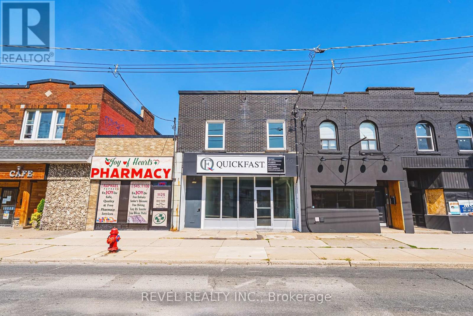1127 MAIN STREET E, Hamilton, Ontario