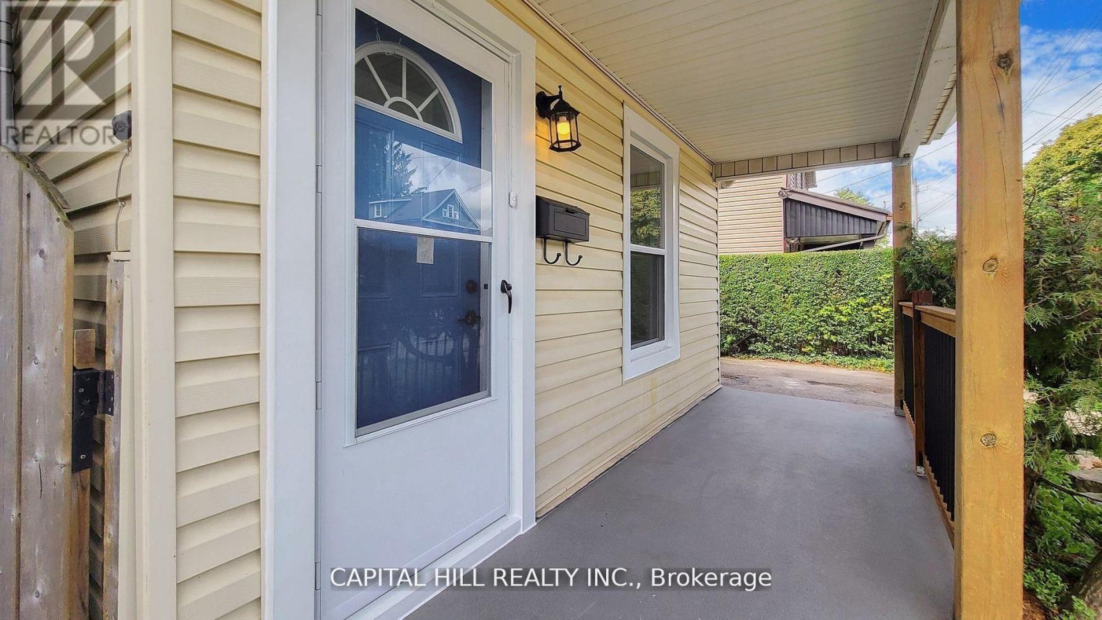 160 Picton Street E, Hamilton, Ontario  L8L 3W6 - Photo 4 - X12581662