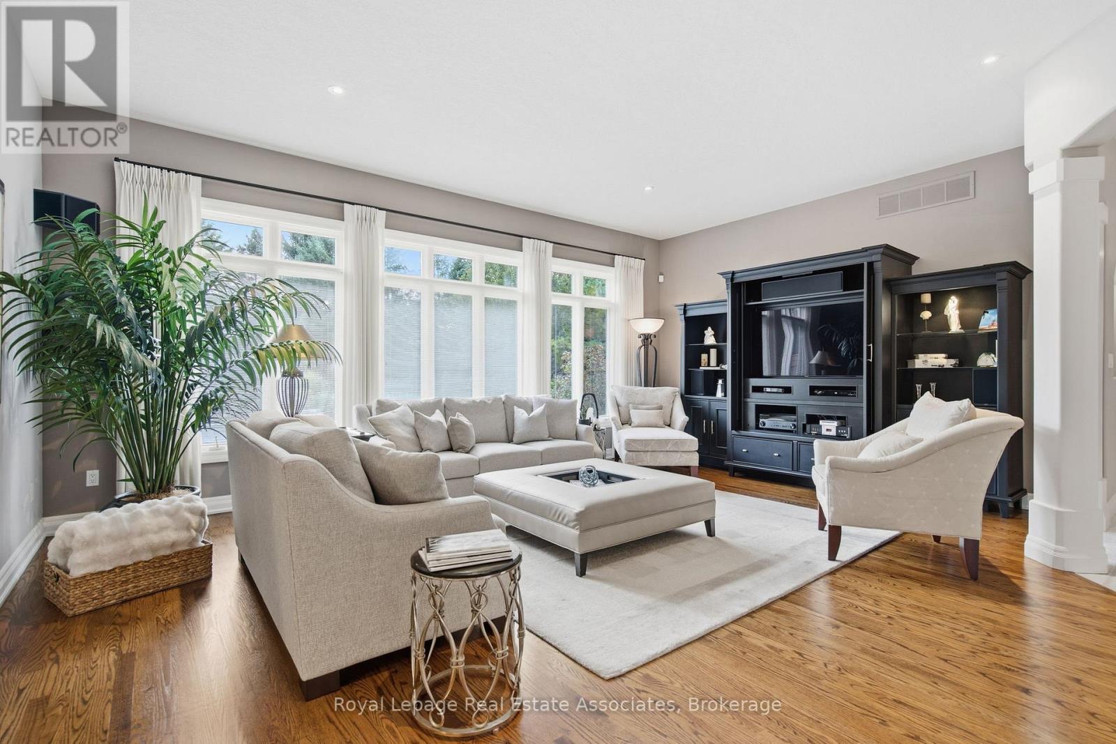 7 Appaloosa Trail, Hamilton, Ontario  L0R 1H3 - Photo 8 - X12581744